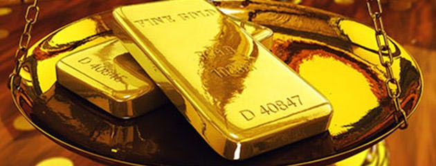 أسعار الذهب تتخطي مستوي 2400 دولار بعد الضربات الاسرائيلية لإيران